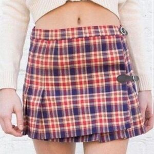 Brandy Melville Dana buckle skirt